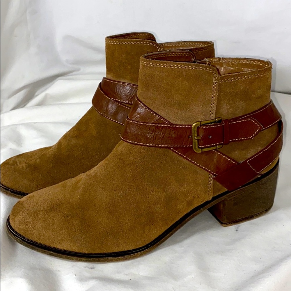 Brown leather zip up ankle boots by Sonoma Sz 10